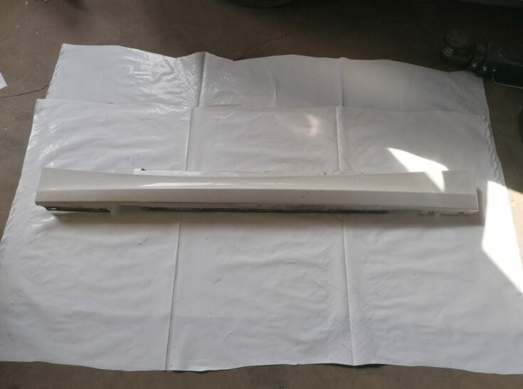 Ārēja sliekšņa kreisa uzlika priekš BMW 1 E87 2009 WHITE