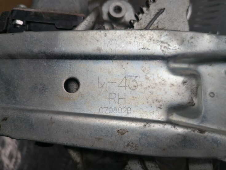 Stikla pacelšanas mehānisms aizmugurējais labais priekš LEXUS IS250 2007