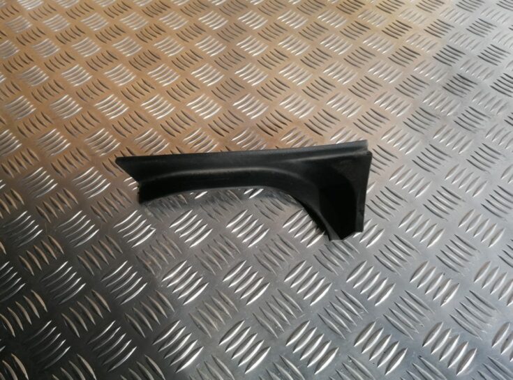 Salona plastmasa priekš LEXUS IS250 2007