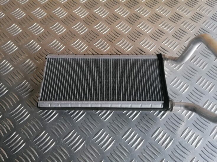Apsildes sistēmas radiators priekš LEXUS IS250 2007