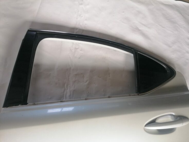 Aizmugurējās kreisās durvis priekš LEXUS IS250 2007