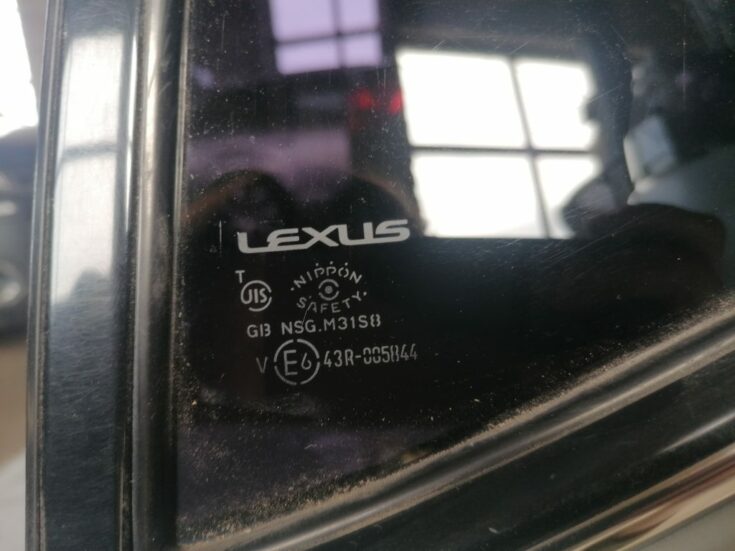 Aizmugurējās kreisās durvis priekš LEXUS IS250 2007