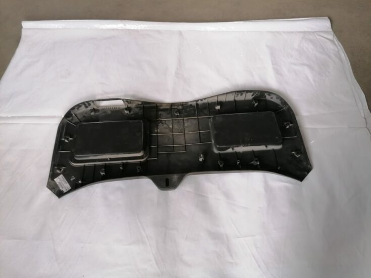 Bagāžnieka vāka liela apdare priekš NISSAN PATHFINDER 2006