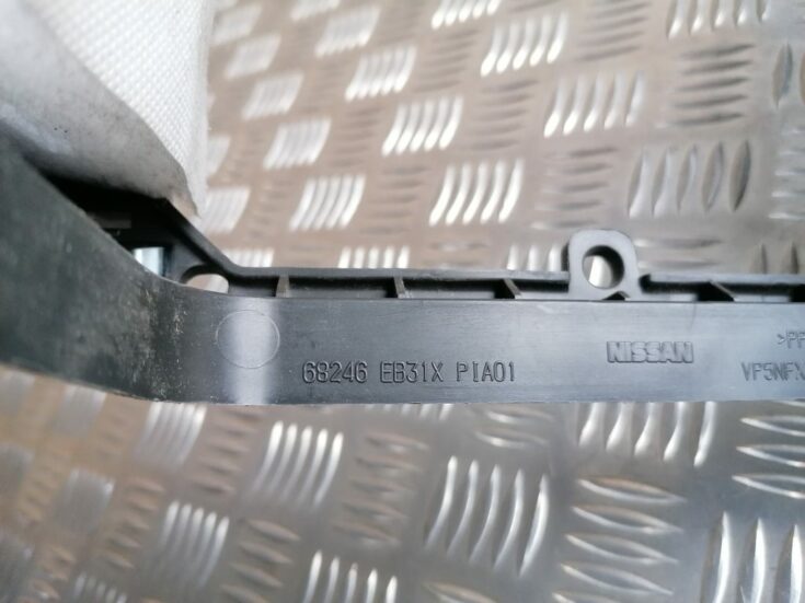 Mērinstrumentu paneļa apakšēja apdare priekš NISSAN PATHFINDER 2006