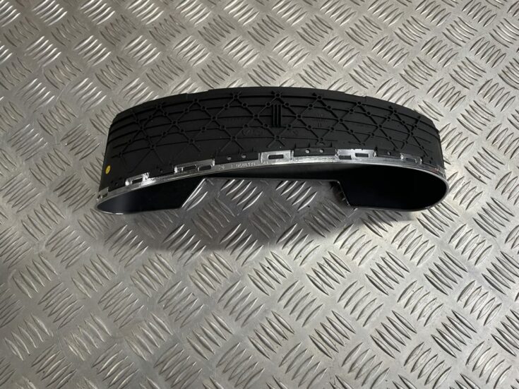 Spidometra apdare priekš MERCEDES BENZ CLS 320 2005