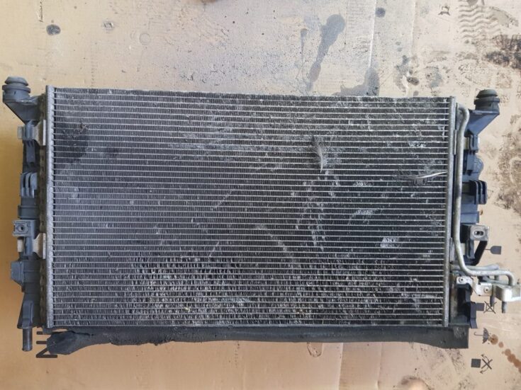 Dzesēšanas radiators priekš VOLVO C30 2008 BLACK