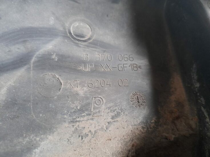 Dzinēja aizsargdaļas priekš BMW 320D E46 2004 TOURING