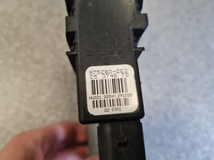 Elektrisko stiklu motors priekš VW PASSAT B6 2006 ANGL. UNIVERSAL