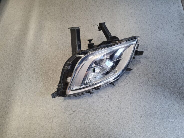 Miglas lukturis priekšā pa kreisi priekš OPEL ASTRA J 2011