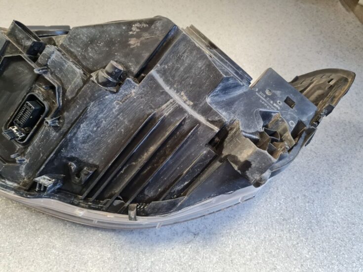 Priekšējais labais lukturis priekš Mercedes Benz S-class  2005-2009 1305235874