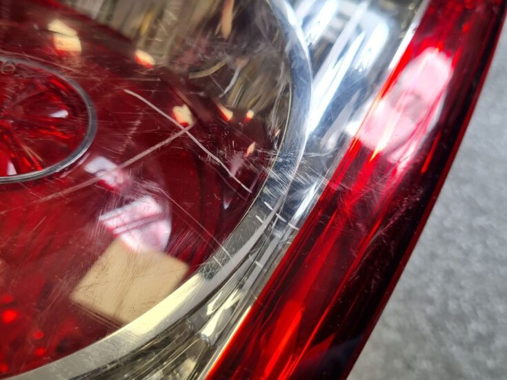 Aizmugurējais kreisais lukturis priekš Hyundai Santa Fe  2006-2012 924012B5