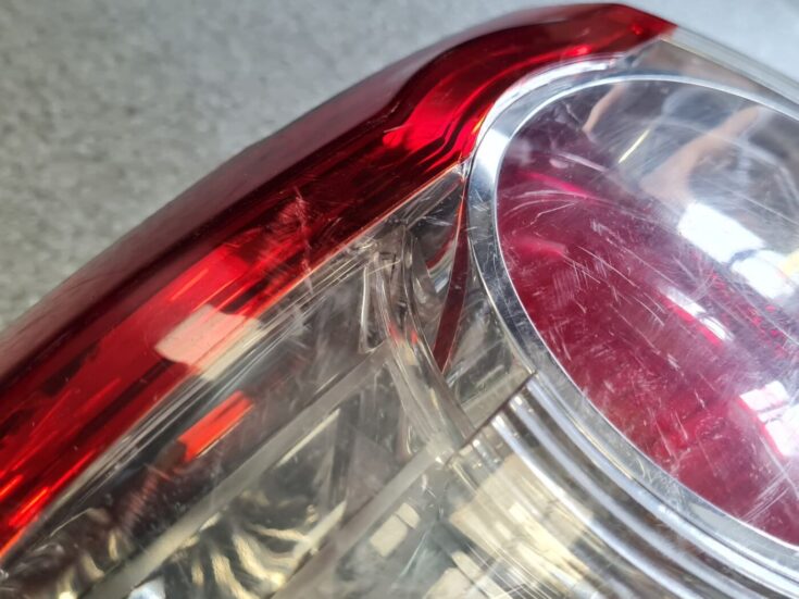 Aizmugurējais kreisais lukturis priekš Hyundai Santa Fe  2006-2012 924012B5