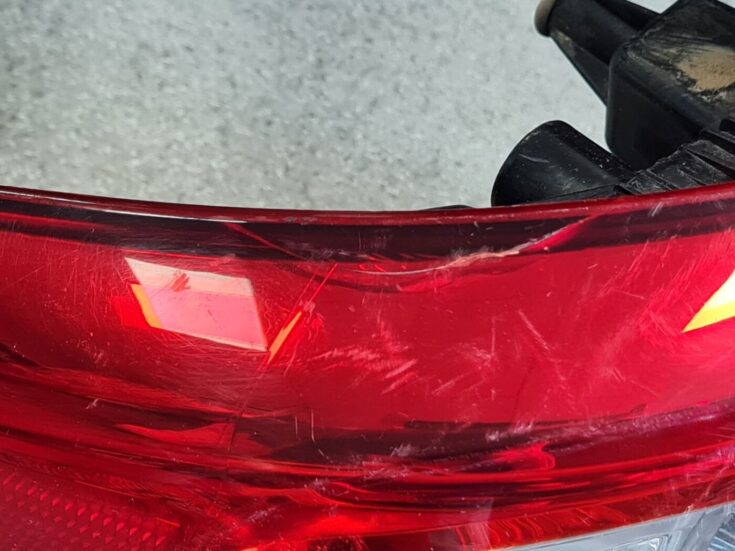 Aizmugurējais kreisais lukturis priekš Hyundai Santa Fe  2006-2012 924012B5