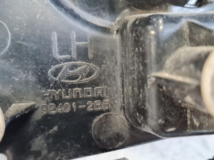 Aizmugurējais kreisais lukturis priekš Hyundai Santa Fe  2006-2012 924012B5