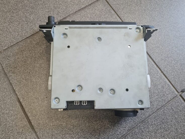 CD/DVD/Navigācijas bloks priekš BMW 520D E60 2006 ENG.