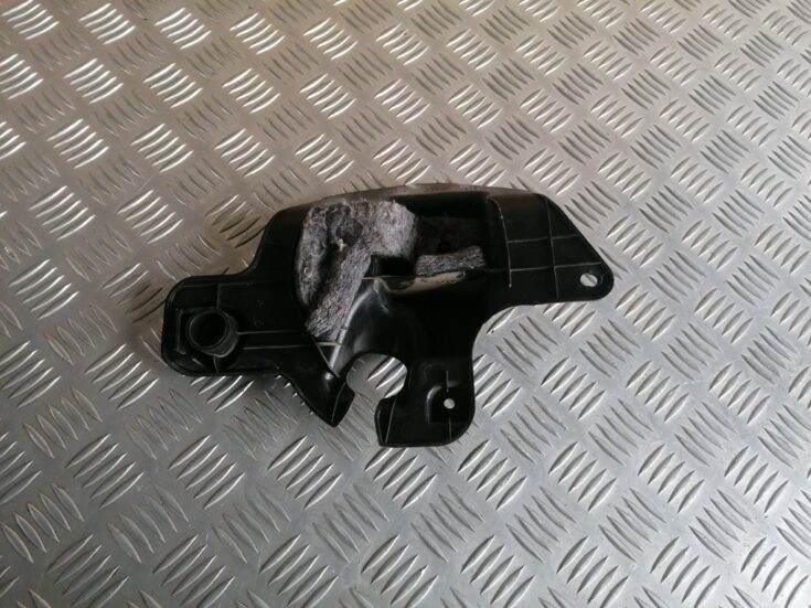 Salona plastmasa priekš CITROEN C-CROSSER 2009