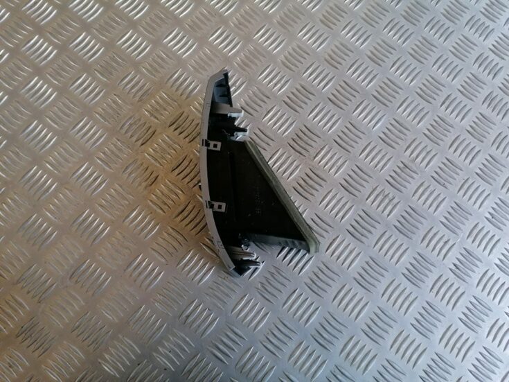 Mērinstrumentu paneļa gaisa vads, centrā priekš CITROEN C-CROSSER 2009