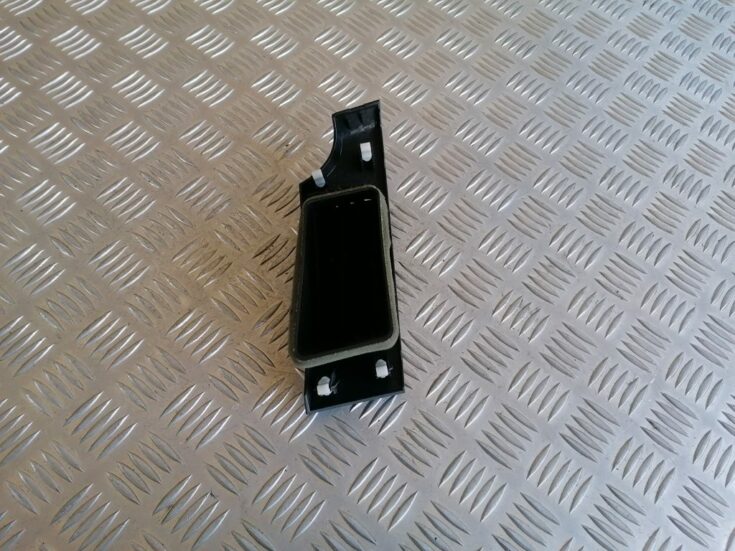 Mērinstrumentu paneļa gaisa vads, centrā priekš CITROEN C-CROSSER 2009