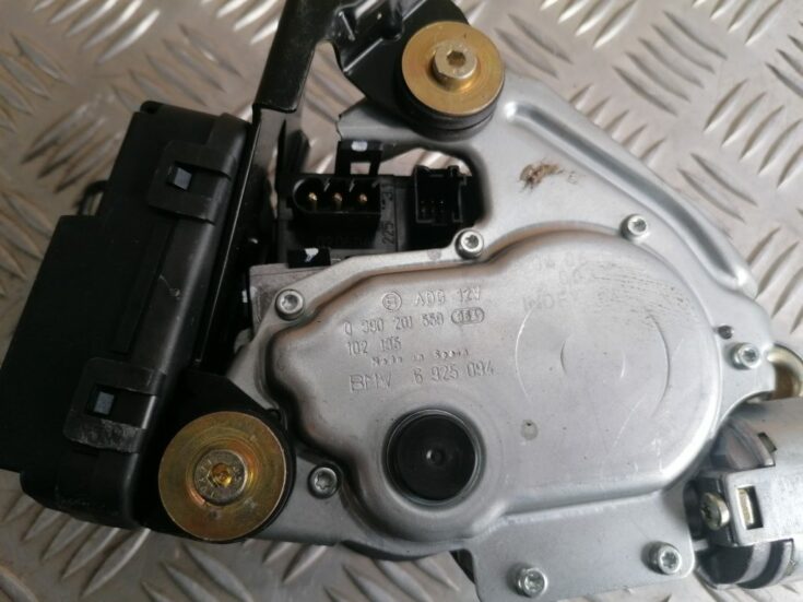 Aizmugurējā stikla tīrītāja motors priekš BMW 320D E46 2004 TOURING