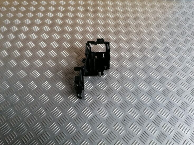 Salona plastmasa priekš BMW 320D E46 2004 TOURING