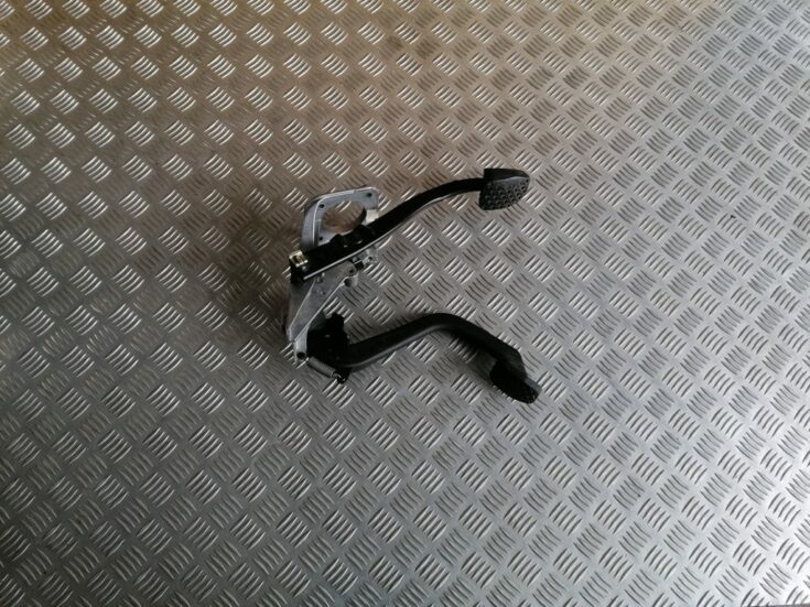 Pedāļu bloks priekš BMW 320D E46 2004 TOURING