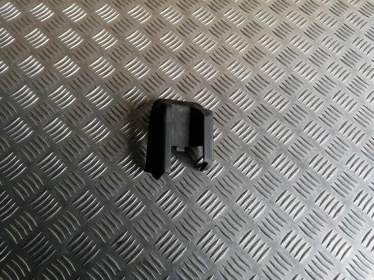 Salona plastmasa priekš VOLVO XC70 2007