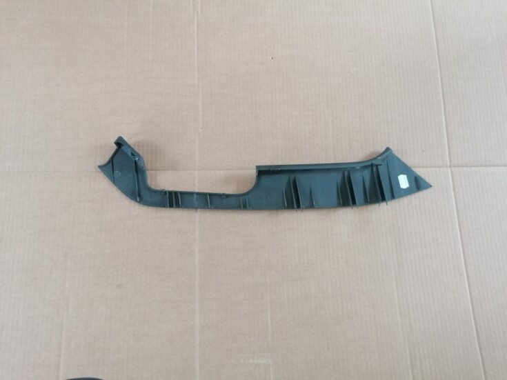 Centrālās konsoles (apdares) sānu panelis priekš VOLVO XC70 2007