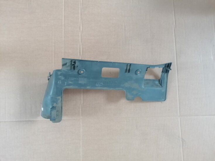 Mērinstrumentu paneļa apakšēja apdare priekš VOLVO XC70 2007