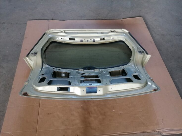 Bagāžnieka vāks priekš OPEL ASTRA H 2005