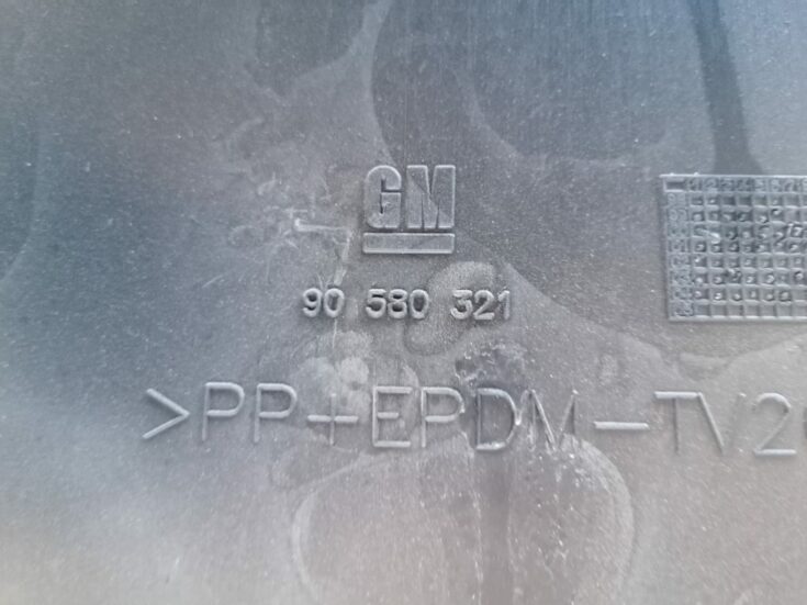 Bagāžnieka vāka liela apdare priekš OPEL ZAFIRA 2004