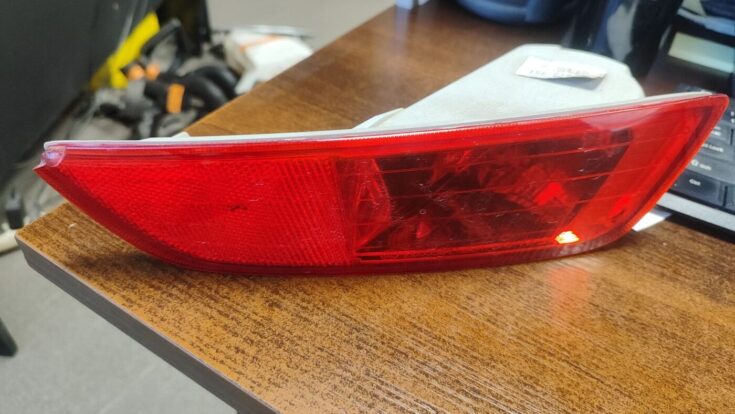 Miglas lukturis aizmugurē labā pusē priekš VOLVO XC60 2009