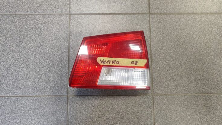 Bagāžnieka vāka labais lukturis priekš OPEL VECTRA C 2008