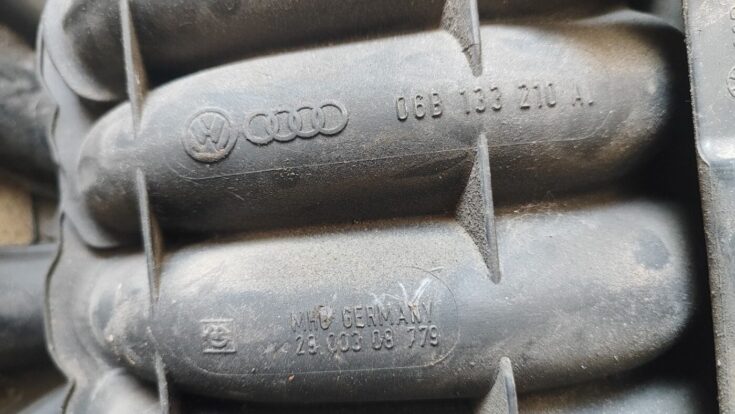 Ieplūdes kolektors priekš AUDI A4 2001