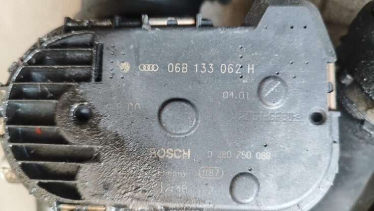 Ieplūdes kolektors priekš AUDI A4 2001