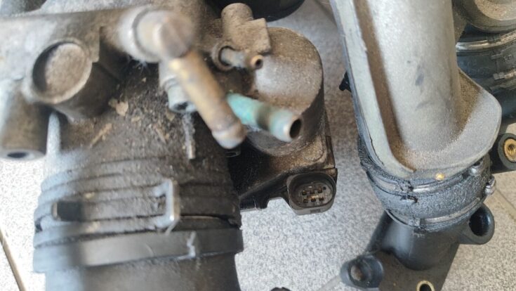 Ieplūdes kolektors priekš AUDI A4 2001