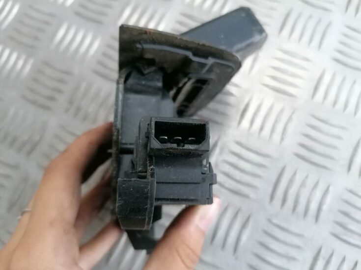 Bagāžnieka vāka slēdzene priekš AUDI A4 2008 AVANT