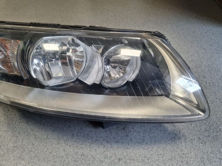 Priekšējais labais lukturis priekš AUDI A6 2008
