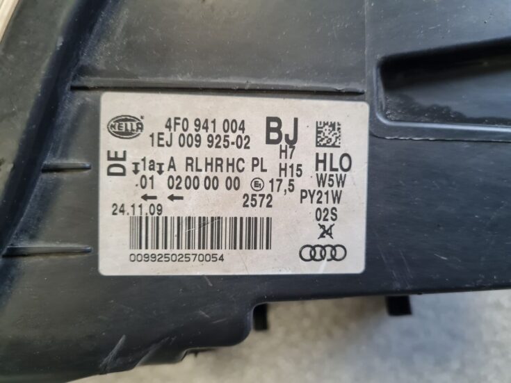Priekšējais labais lukturis priekš AUDI A6 2008