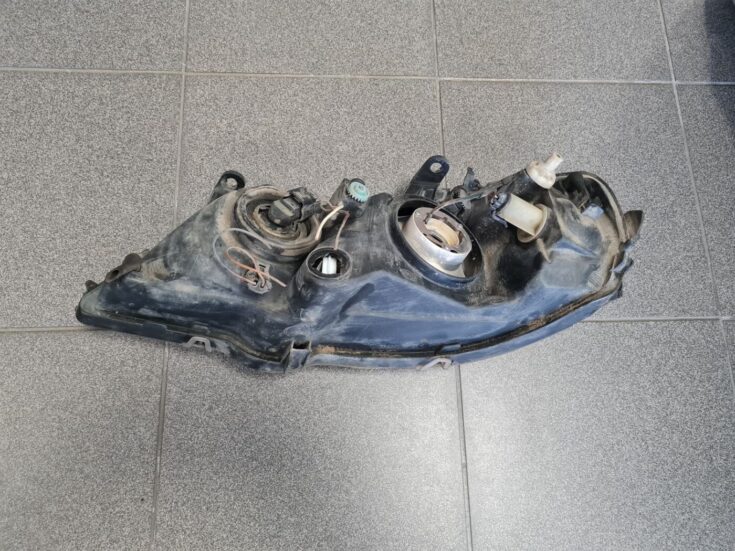 Priekšējais labais lukturis priekš OPEL ASTRA 2002