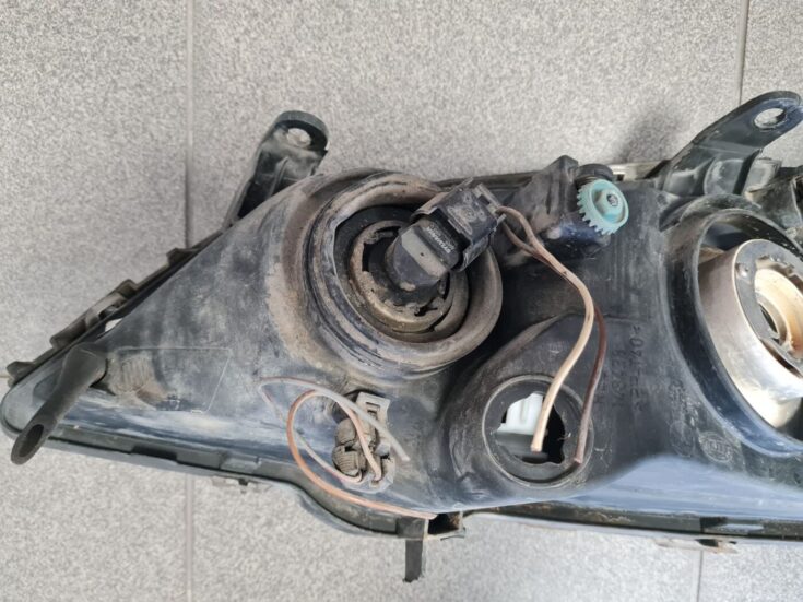 Priekšējais labais lukturis priekš OPEL ASTRA 2002