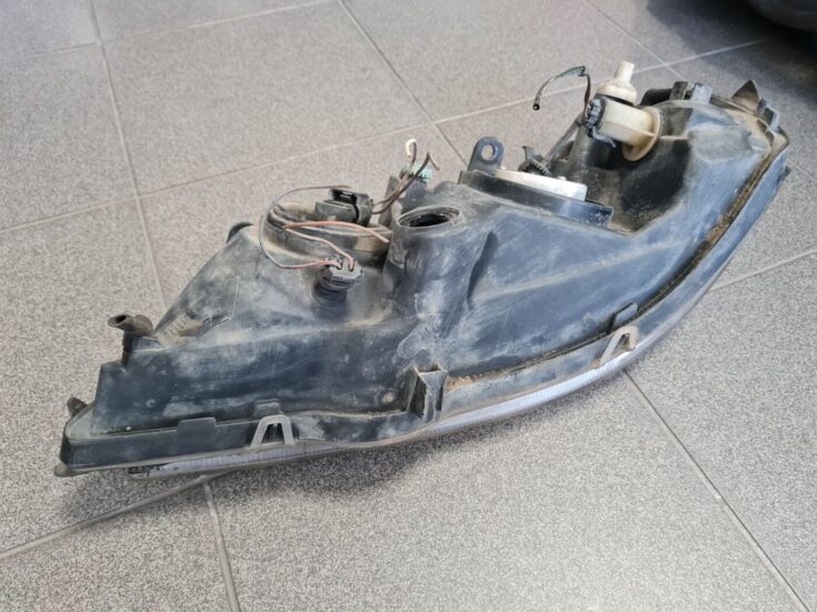 Priekšējais labais lukturis priekš OPEL ASTRA 2002