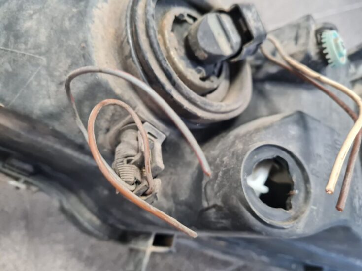 Priekšējais labais lukturis priekš OPEL ASTRA 2002