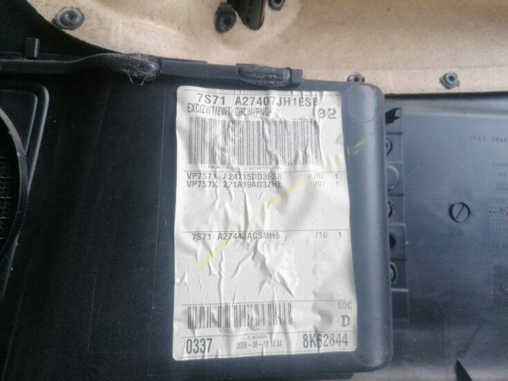 Aizmugurējo kreiso durvju apdare priekš FORD MONDEO 2007