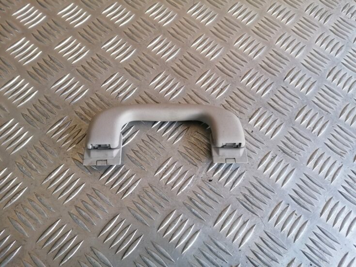Salona rokturis griestos priekš OPEL ZAFIRA 2004
