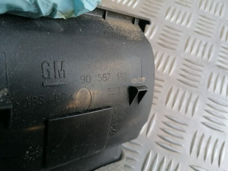 Centrālās konsoles gaisa vads priekš OPEL ZAFIRA 2004
