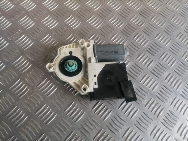 Elektrisko stiklu motors priekš VW GOLF VARIANT 2012