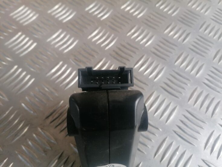 Audio pastiprinātāja bloks priekš VW GOLF VARIANT 2012