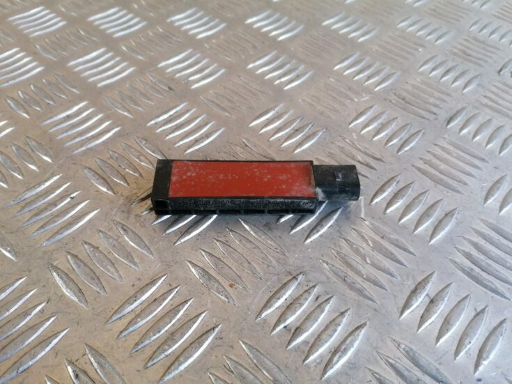 Antenas pastiprinātāja bloks priekš VW GOLF VARIANT 2012