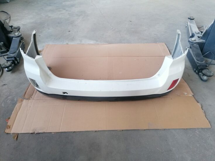 Aizmugures buferis priekš SUBARU LEGACY 2009