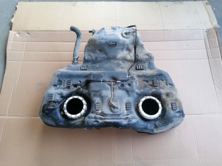 Degvielas tvertne priekš SUBARU LEGACY 2009